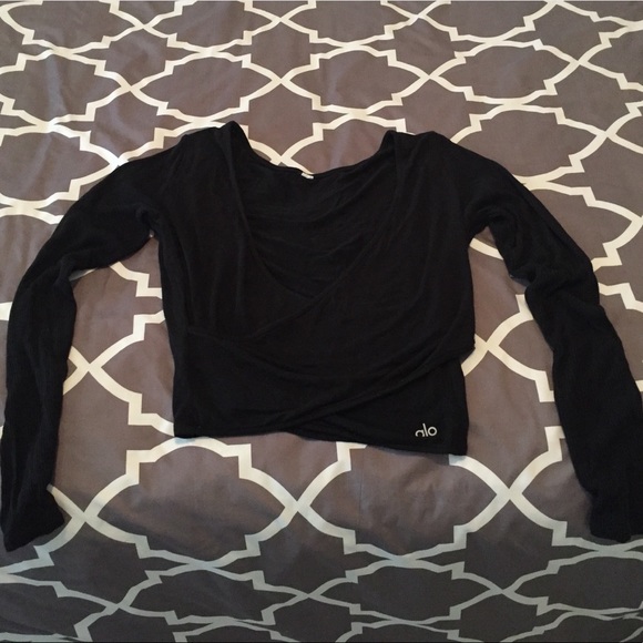 ALO Yoga Tops - ALO Yoga Cropped Long Sleeve Top